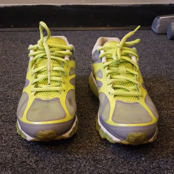 Air Max Nike w/ Infinity Scarf. - Picture 4 of 6